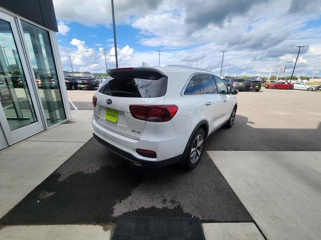 Photo of 2019 Snow White Pearl Kia Sorento