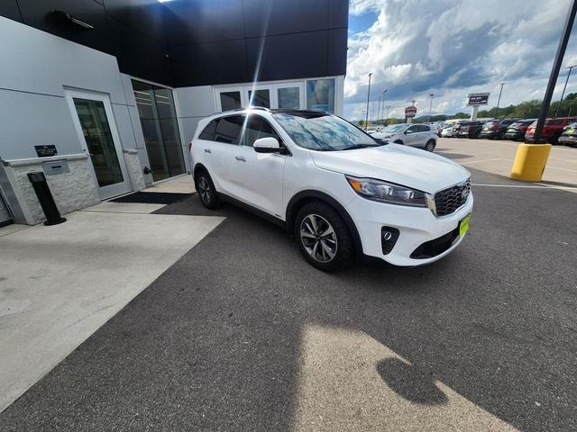 Photo of 2019 Snow White Pearl Kia Sorento