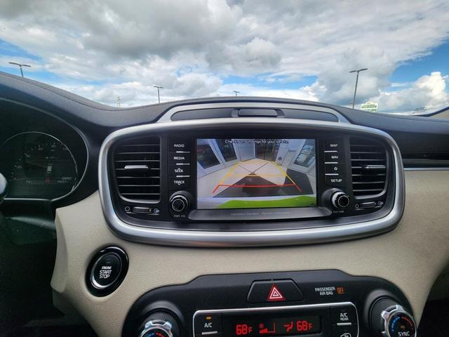Photo of 2019 Snow White Pearl Kia Sorento