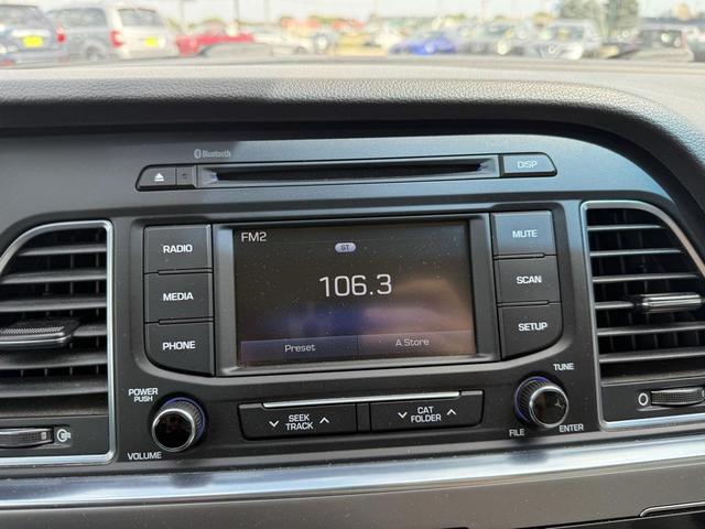 Photo of 2016 Diamond White Pearl Hyundai SONATA Hybrid