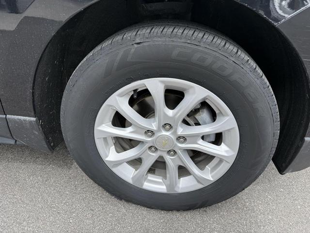 Photo of 2019 Mosaic Black Metallic Chevrolet Equinox