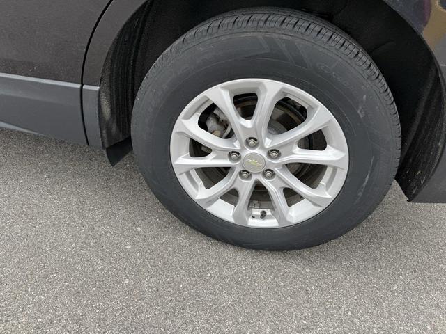 Photo of 2019 Mosaic Black Metallic Chevrolet Equinox
