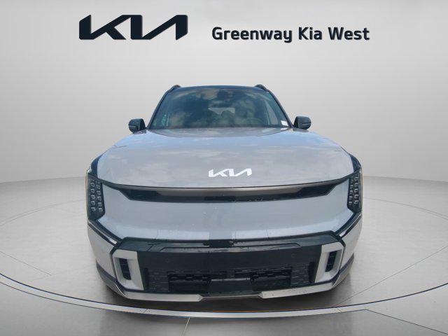 Photo of 2026 Wolf Gray/Ebony Black Roof Kia EV9