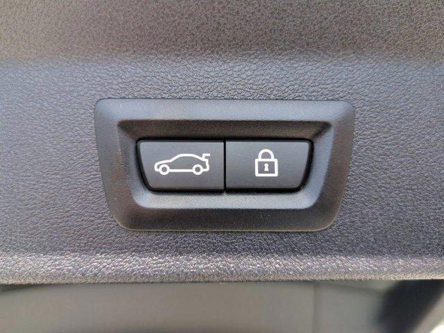Photo of 2022 Jet Black BMW X3