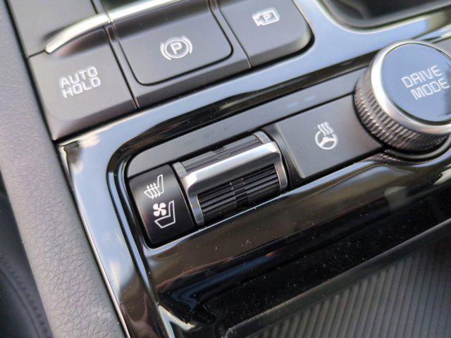 Photo of 2025 Interstellar Gray Kia K5