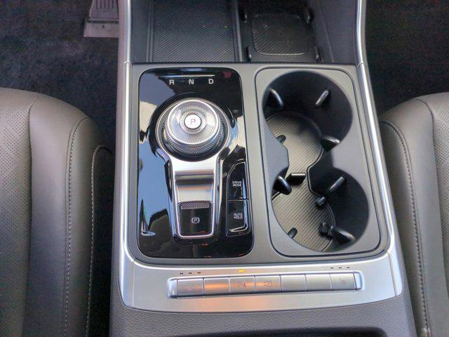Photo of 2026 Snow White Pearl Kia Carnival Hybrid