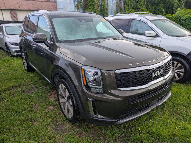 Photo of 2022 Dark Moss Kia Telluride