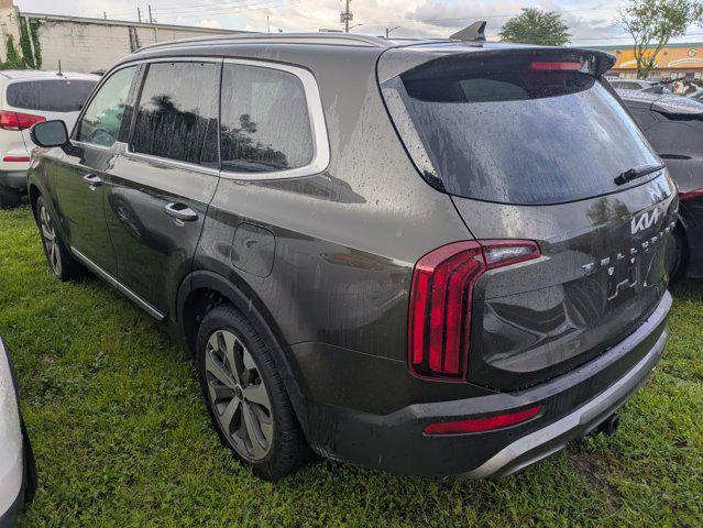Photo of 2022 Dark Moss Kia Telluride