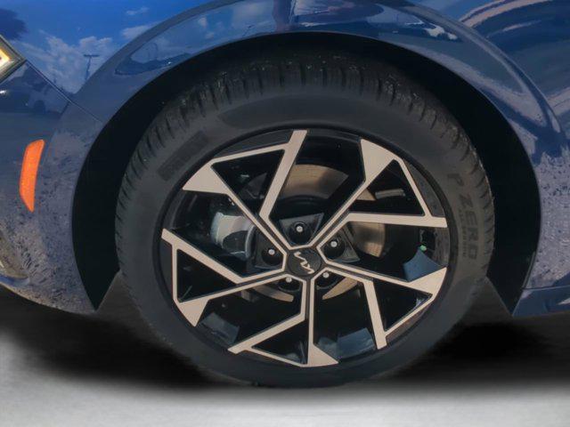 Photo of 2025 Yacht Blue Kia K5