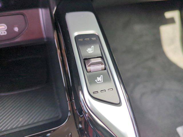 Photo of 2025 Ebony Black Kia Sorento