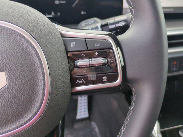 Photo of 2025 Ebony Black Kia Sorento