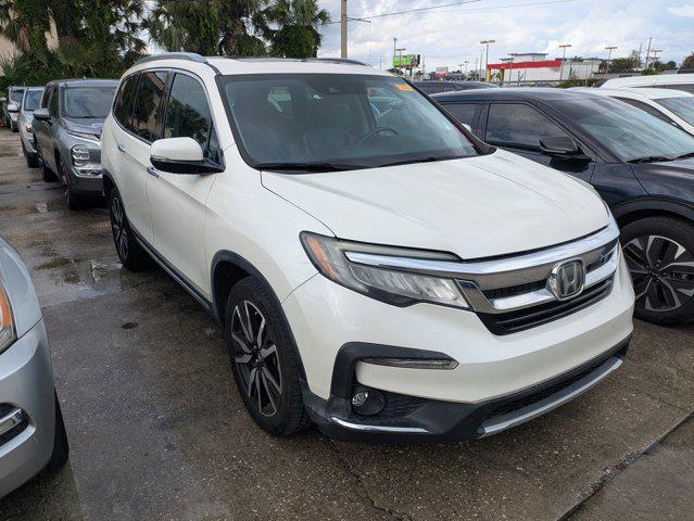 Photo of 2019 White Diamond Pearl Honda Pilot