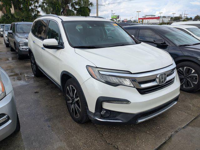 Photo of 2019 White Diamond Pearl Honda Pilot