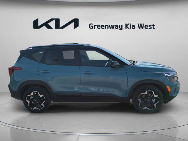 Photo of 2025 Pluton Blue/Black Roof Kia Seltos