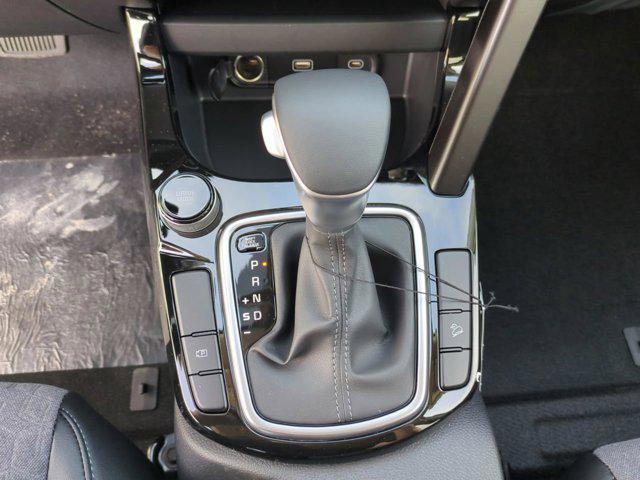 Photo of 2025 Pluton Blue/Black Roof Kia Seltos