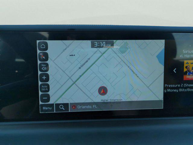 Photo of 2025 Pluton Blue/Black Roof Kia Seltos