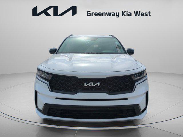 Photo of 2022 Glacial White Pearl Kia Sorento