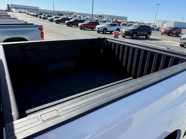 Photo of 2025 Summit White Chevrolet Silverado 1500
