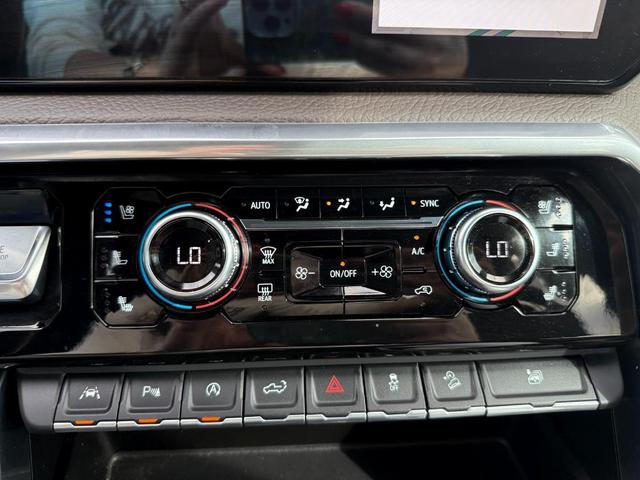 Photo of 2022 Summit White GMC Sierra 1500