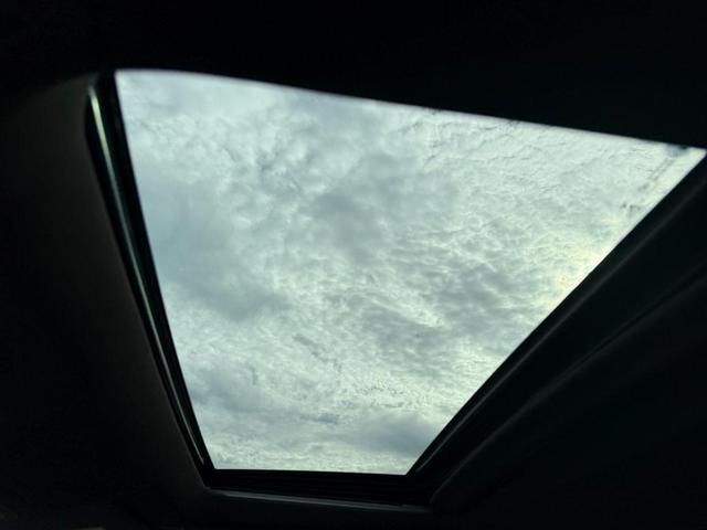 Photo of 2022 Summit White GMC Sierra 1500