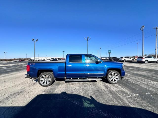 Photo of 2017 Deep Ocean Blue Metallic Chevrolet Silverado 1500
