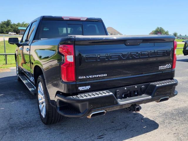 Photo of 2019 Black Chevrolet Silverado 1500