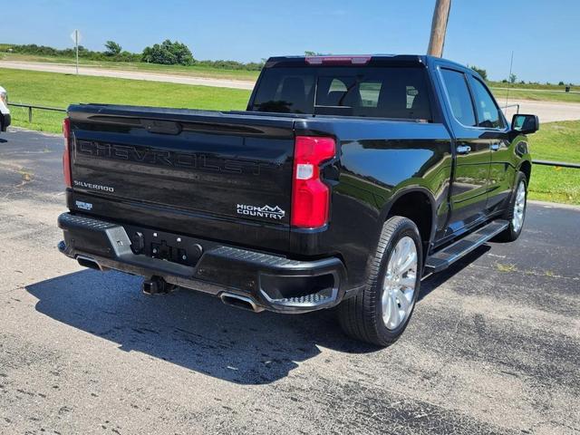Photo of 2019 Black Chevrolet Silverado 1500