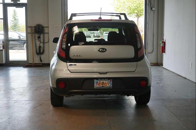 Photo of 2018 Bright Silver Kia Soul