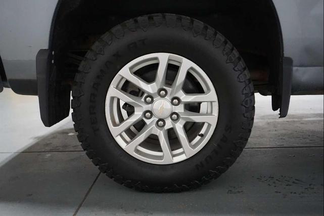 Photo of 2019 Gray Chevrolet Silverado 1500