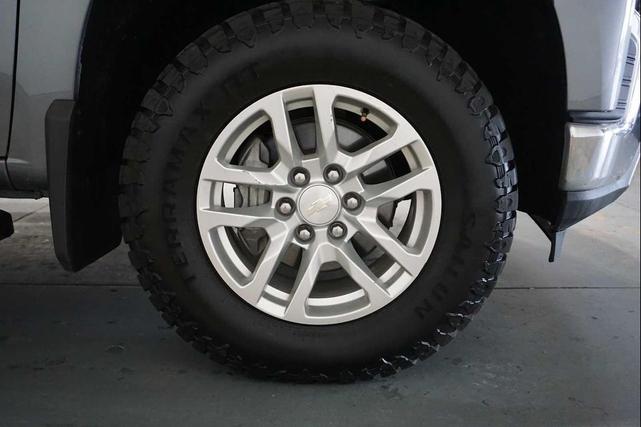 Photo of 2019 Gray Chevrolet Silverado 1500