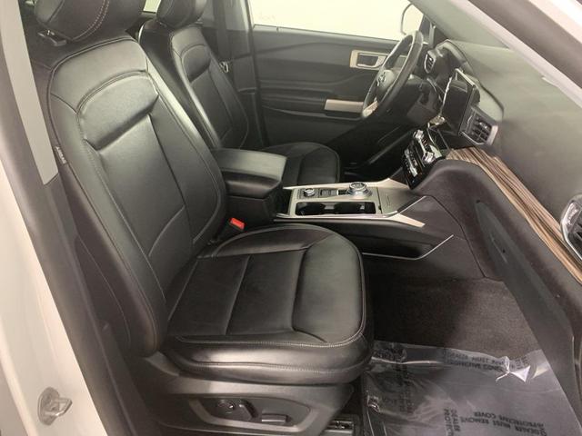 Photo of 2023 Oxford White Ford Explorer