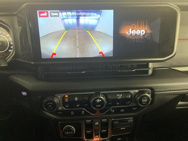 Photo of 2024 Black Clearcoat Jeep Wrangler