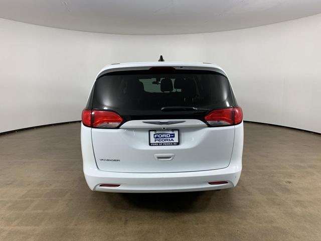 Photo of 2020 Bright White Clearcoat Chrysler Voyager
