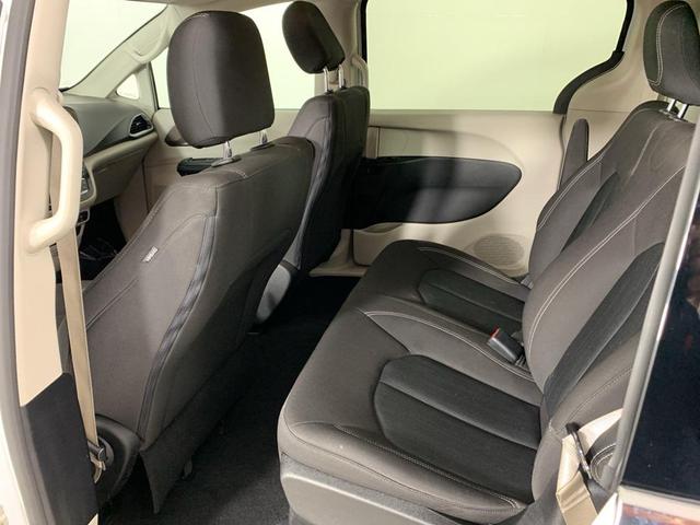 Photo of 2020 Bright White Clearcoat Chrysler Voyager