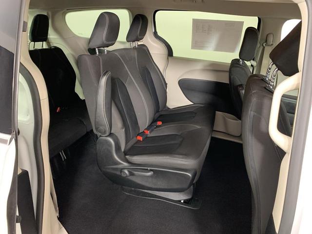 Photo of 2020 Bright White Clearcoat Chrysler Voyager