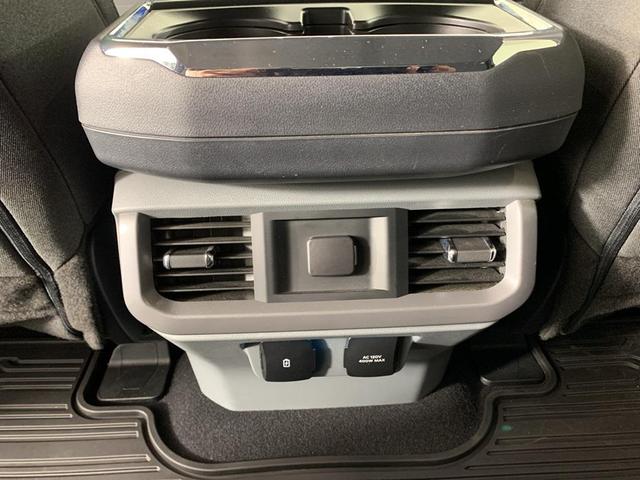 Photo of 2023 Oxford White Ford F-150