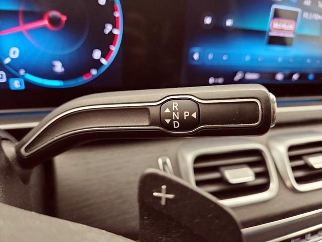 Photo of 2021 White Mercedes-Benz GLE 350
