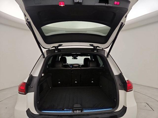Photo of 2021 White Mercedes-Benz GLE 350