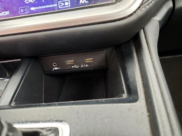 Photo of 2020 Pearl Subaru Outback