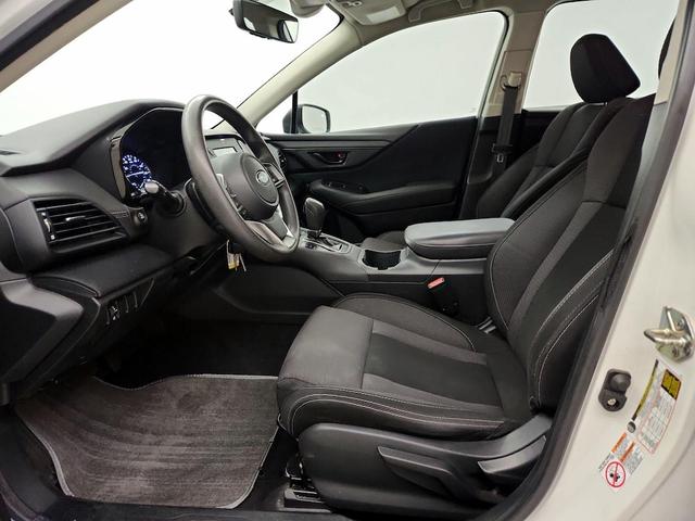 Photo of 2020 Pearl Subaru Outback