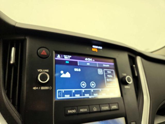Photo of 2020 Pearl Subaru Outback