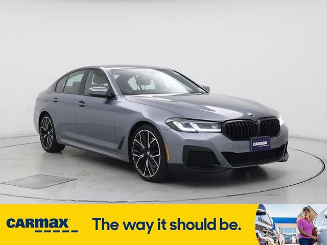 2022 BMW 530