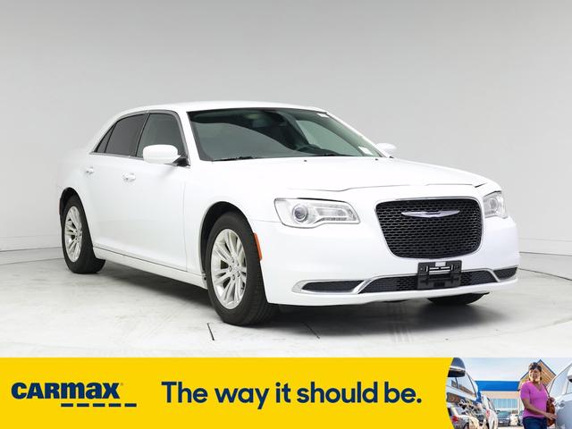 2017 Chrysler 300