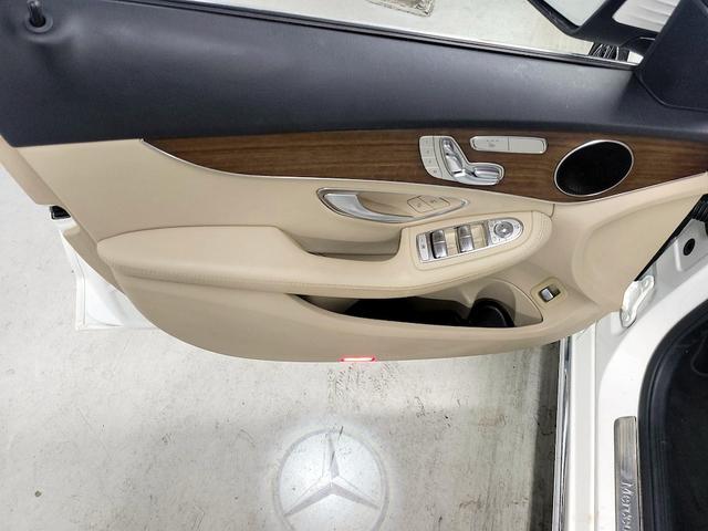 Photo of 2019 White Mercedes-Benz C-Class