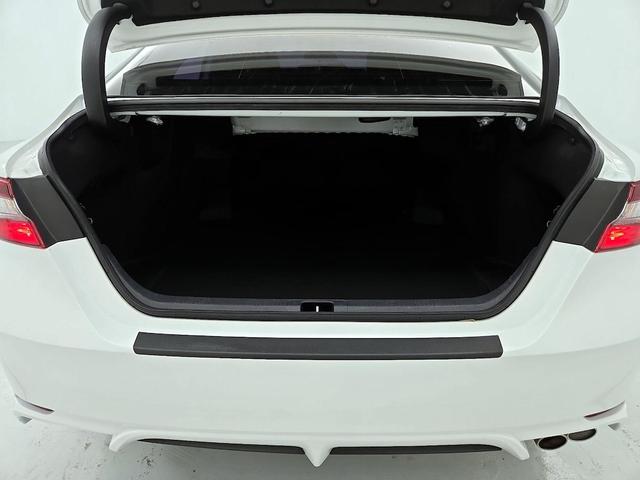 Photo of 2024 White Toyota Camry