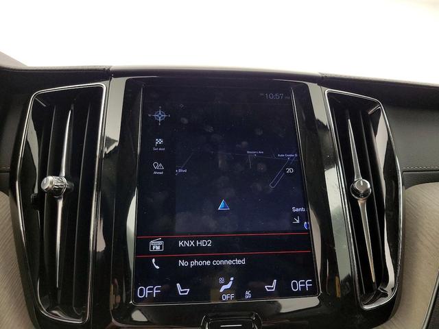 Photo of 2020 White Volvo XC60
