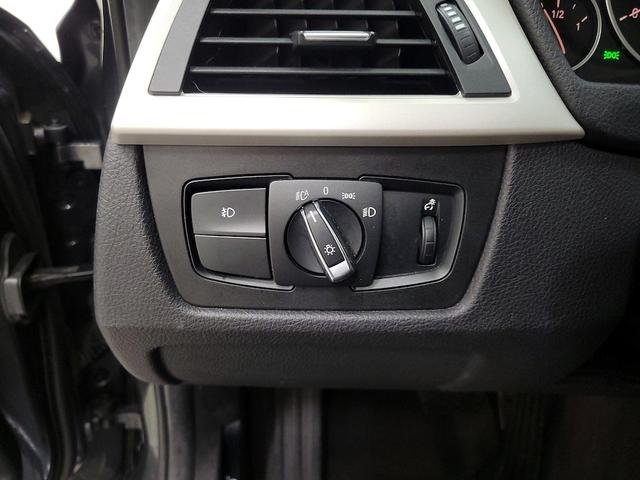 Photo of 2017 Gray BMW 320