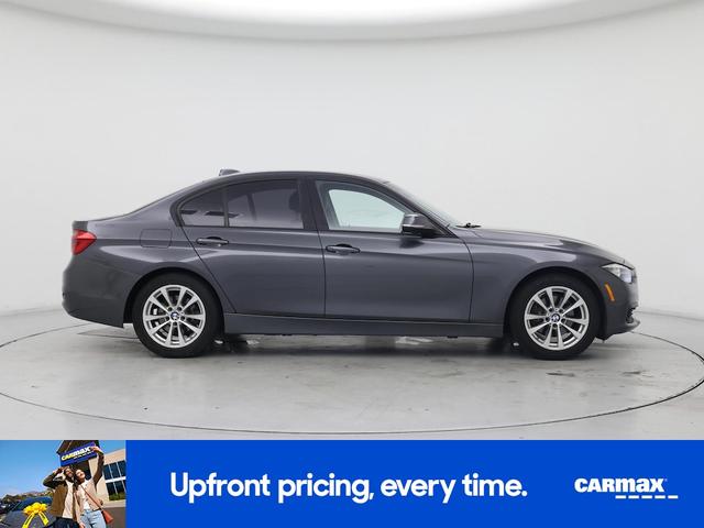 Photo of 2017 Gray BMW 320