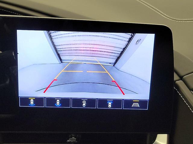 Photo of 2023 White Chevrolet Corvette