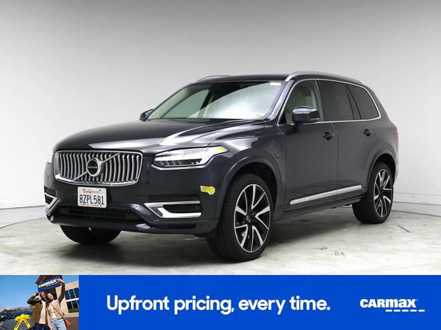 Photo of 2022 Gray Volvo XC90 Recharge Plug-In Hybrid